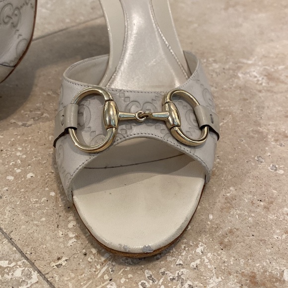 Gucci low heel size 8 1/2 - Picture 2 of 7